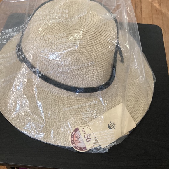 Furtalk for hat. Color beige - Picture 2 of 5